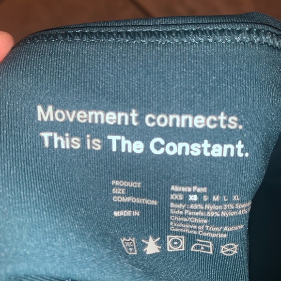 Dark green aritzia workout leggings - Picture 2 of 2